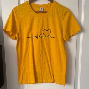 Amazon Yellow Heartbeat Women's Tee